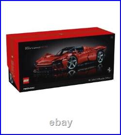 COMBO LEGO 5007418 Limited edition Book & Technic Ferrari Daytona SP3 42143