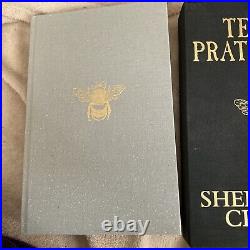 Terry Pratchett The Shepherd's Crown Waterstones Number Limited Edition Slipcase